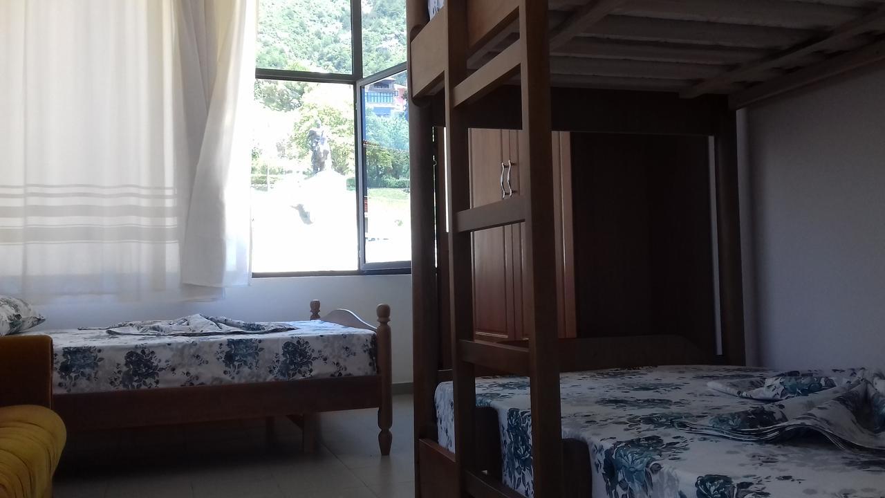 Kruja Hostel Extérieur photo