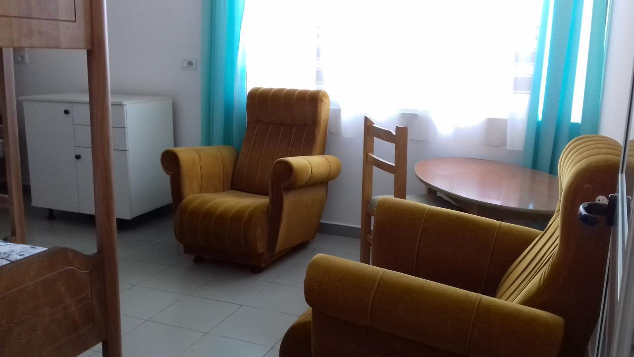 Kruja Hostel Extérieur photo