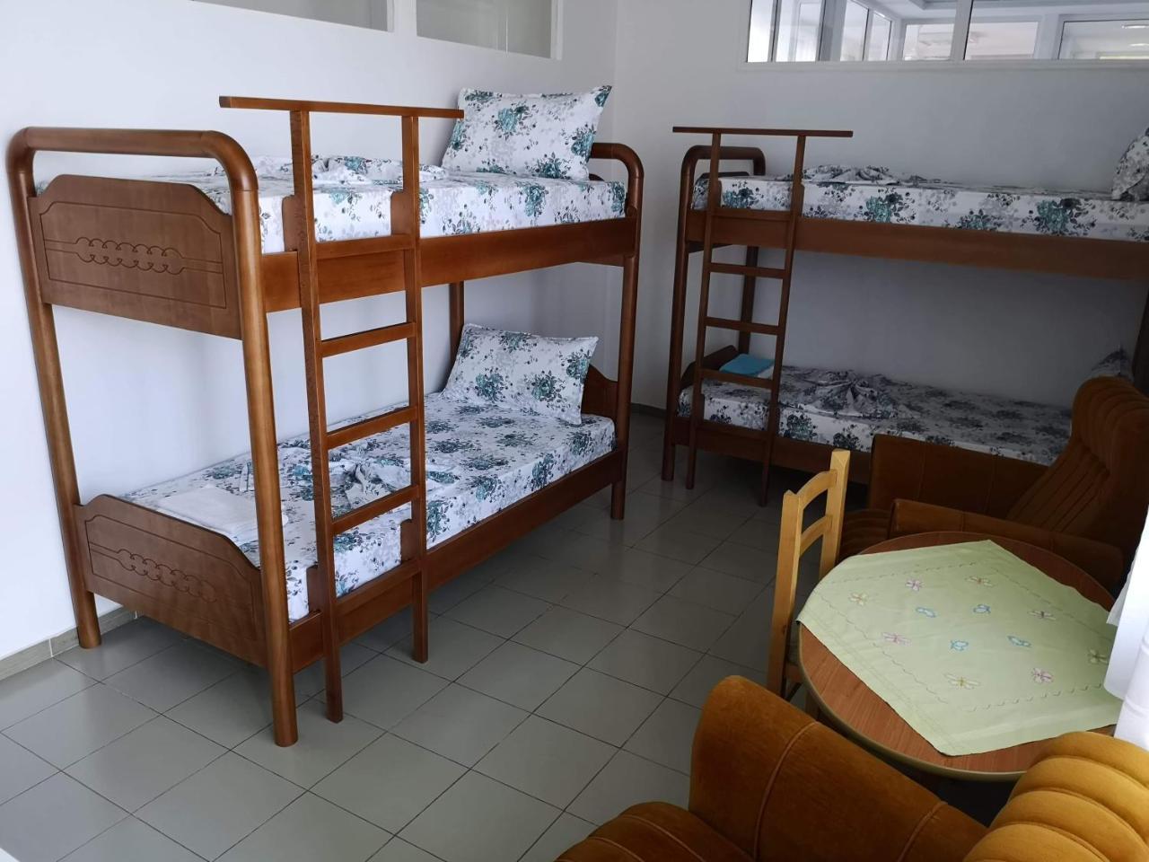 Kruja Hostel Extérieur photo